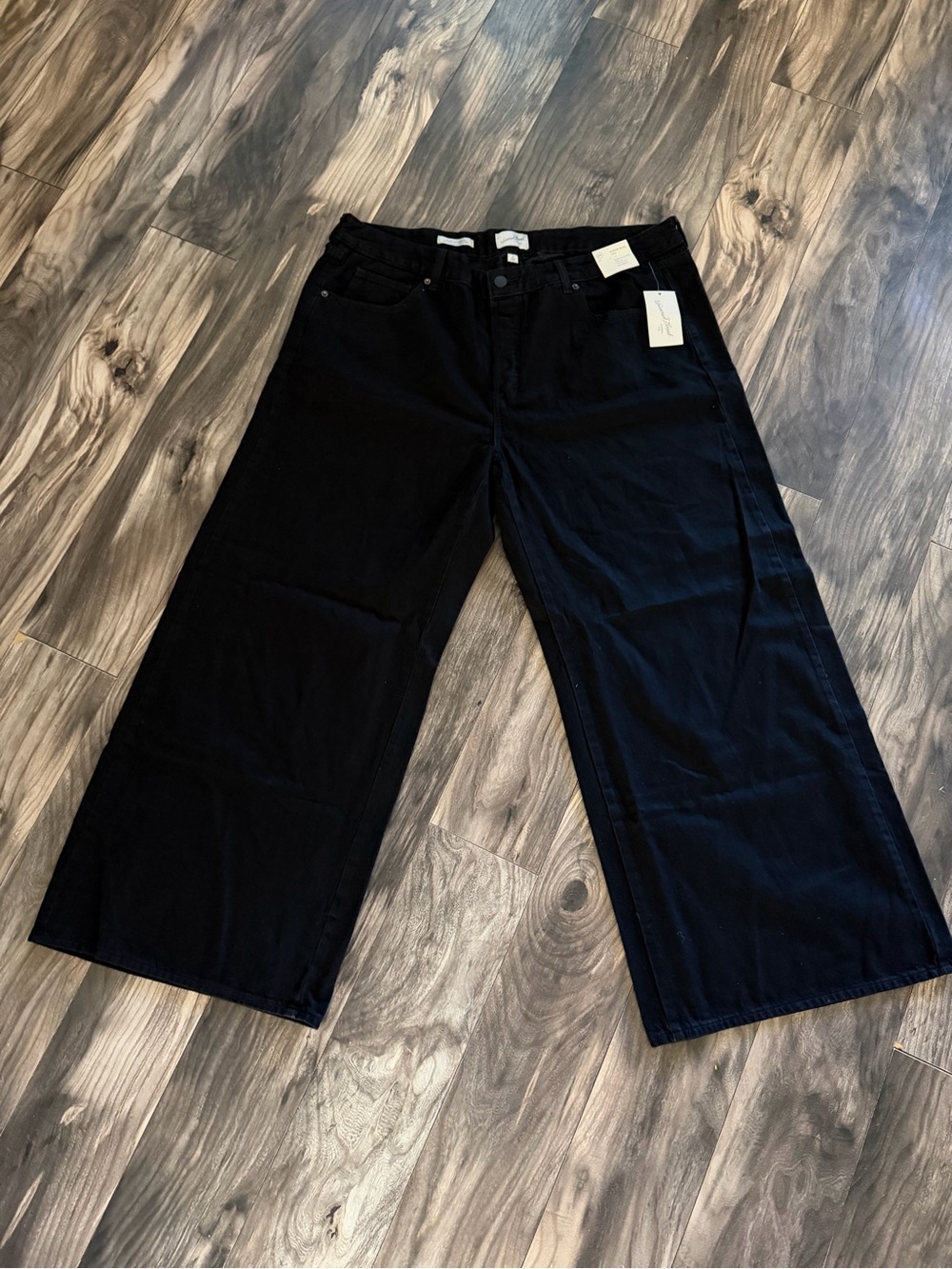 Universal Thread Size 20 NWT